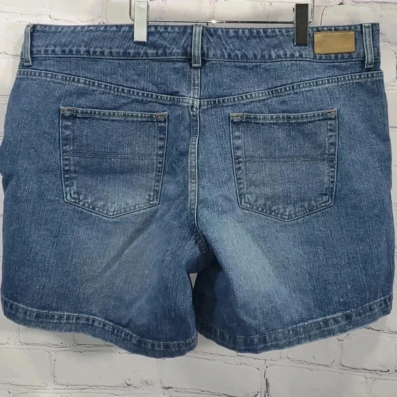 TOMMY HILFIGER JEAN SHORTS WOMENS PLUS SIZE 20 MID RISE 7" - Picture 5 of 11